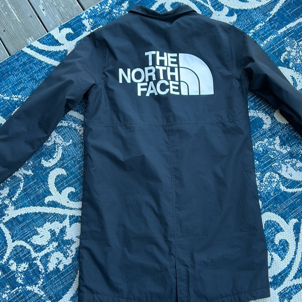 The North Face Women’s Lightweight Coat,Windwall